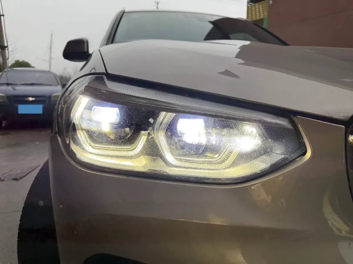 2021 BMW X3 2.0T 224HP L4 8AT,autocango,china used car exporter,china ev exporter,chinese used car exporter,chinese used ev exporter