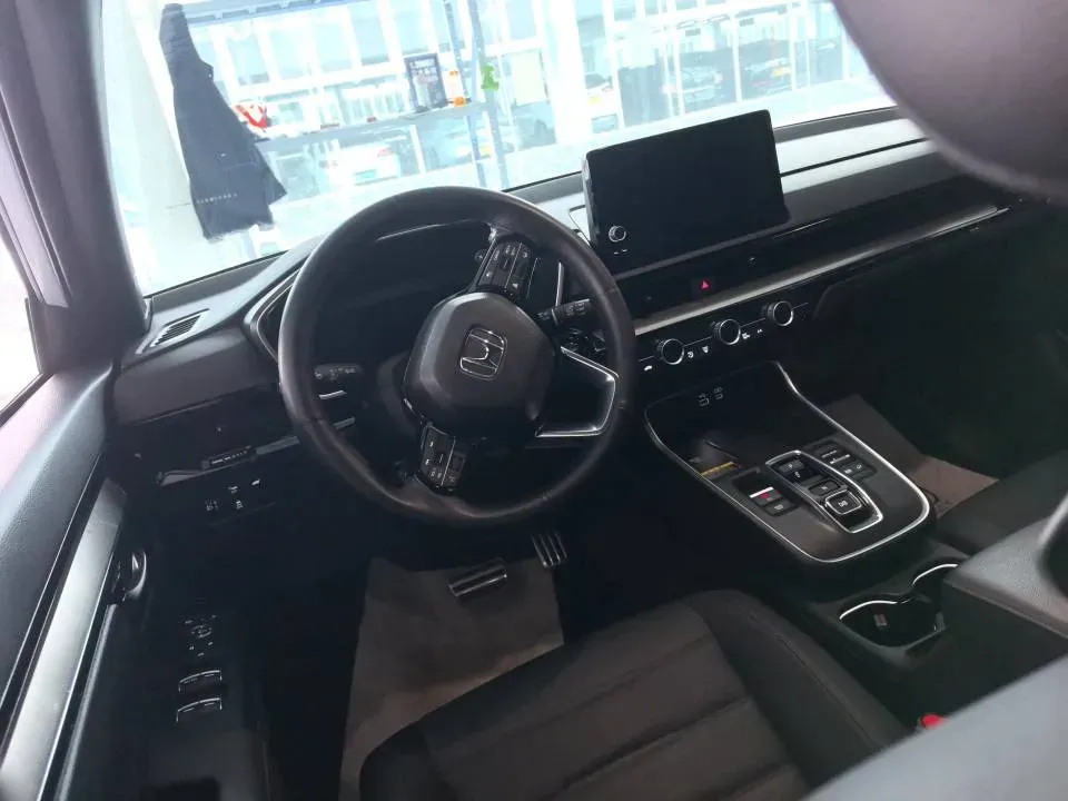 2023 Honda CR-V 2.0L 150HP L4 E-CVT PHEV 17.7KWH,autocango,china used car exporter,china ev exporter,chinese used car exporter,chinese used ev exporter