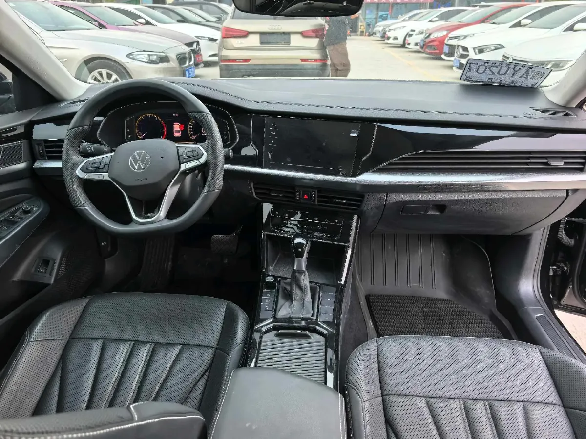 2024 Volkswagen Passat 2.0T 220HP L4 7DCT,autocango,china used car exporter,china ev exporter,chinese used car exporter,chinese used ev exporter