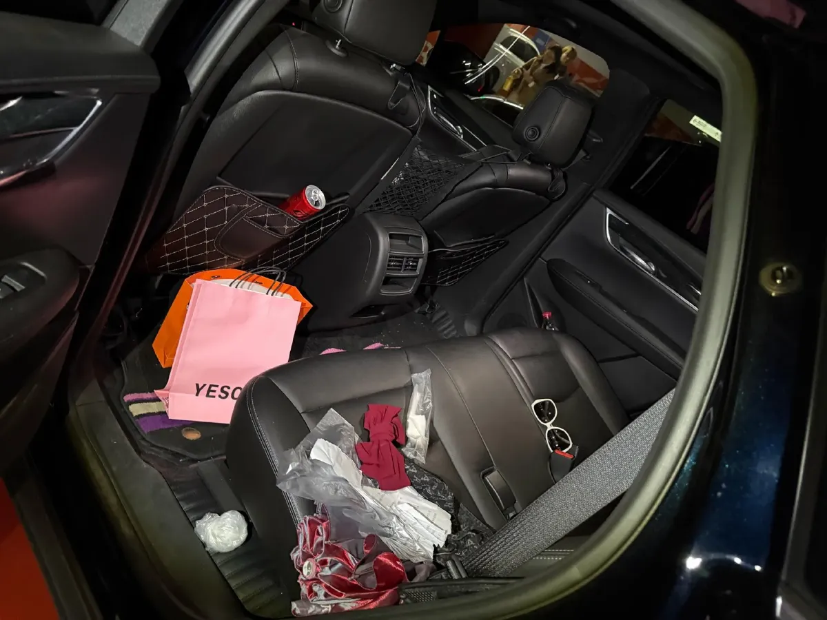 2021 Cadillac XT5 2.0T 237HP L4 9AT,autocango,china used car exporter,china ev exporter,chinese used car exporter,chinese used ev exporter