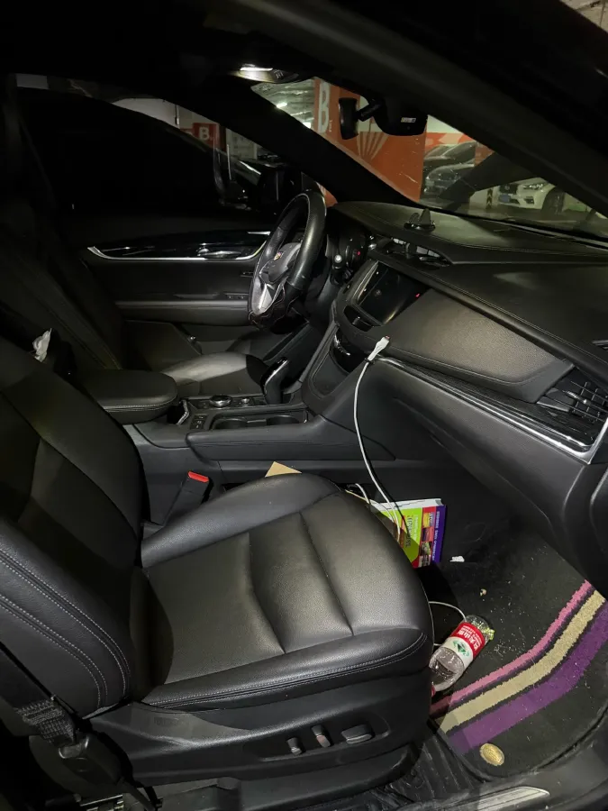 2021 Cadillac XT5 2.0T 237HP L4 9AT,autocango,china used car exporter,china ev exporter,chinese used car exporter,chinese used ev exporter