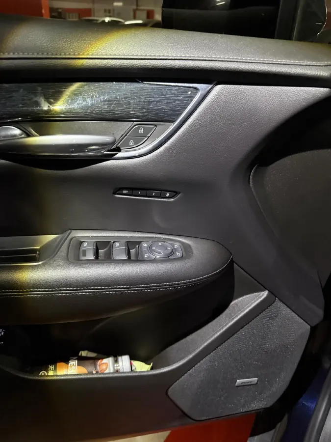 2021 Cadillac XT5 2.0T 237HP L4 9AT,autocango,china used car exporter,china ev exporter,chinese used car exporter,chinese used ev exporter