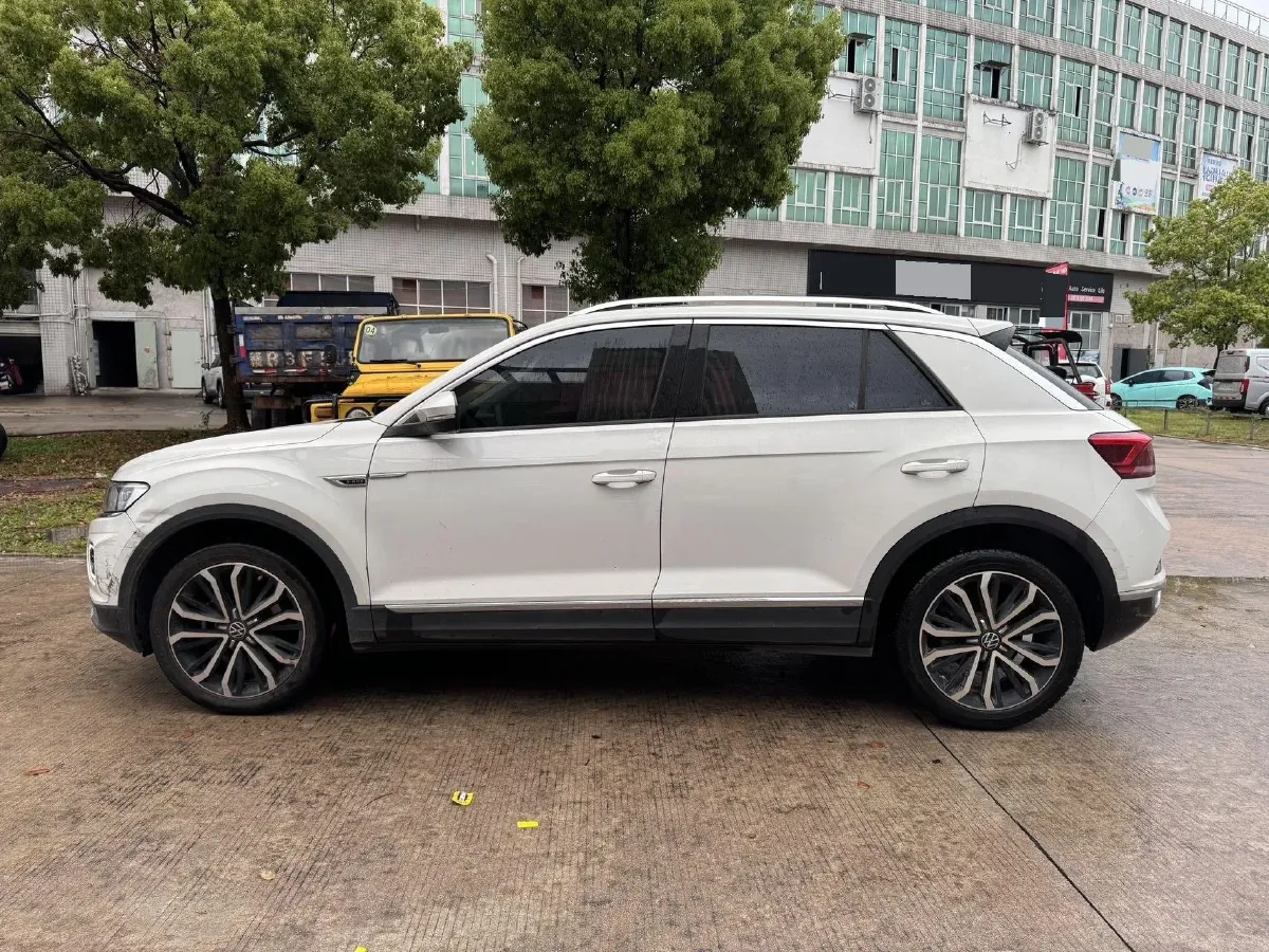 2021 Volkswagen T-Roc 1.4T 150HP L4 7DCT,autocango,china used car exporter,china ev exporter,chinese used car exporter,chinese used ev exporter
