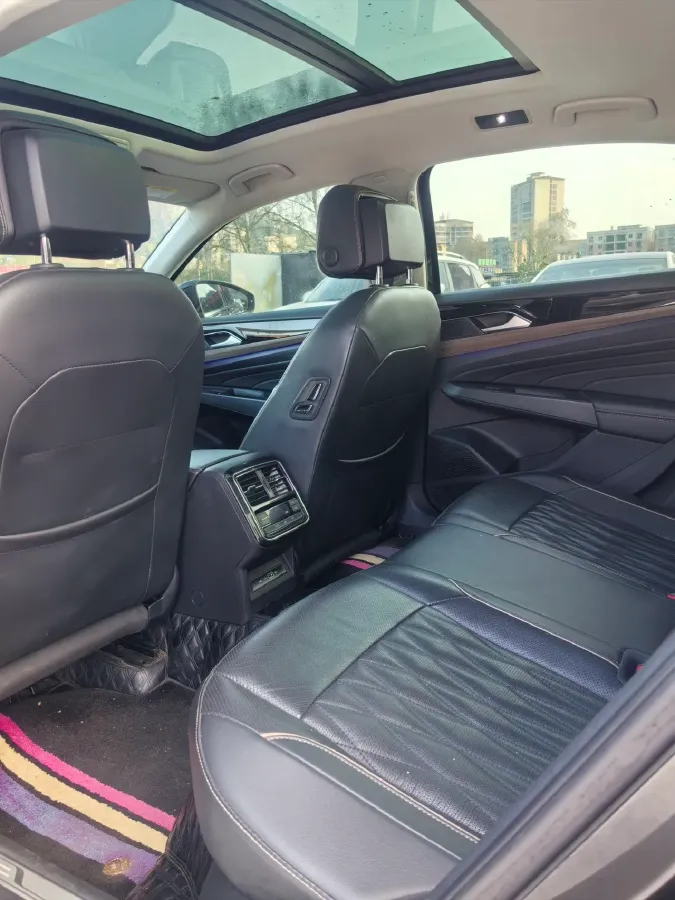 2021 Volkswagen Passat 2.0T 186HP L4 7DCT,autocango,china used car exporter,china ev exporter,chinese used car exporter,chinese used ev exporter