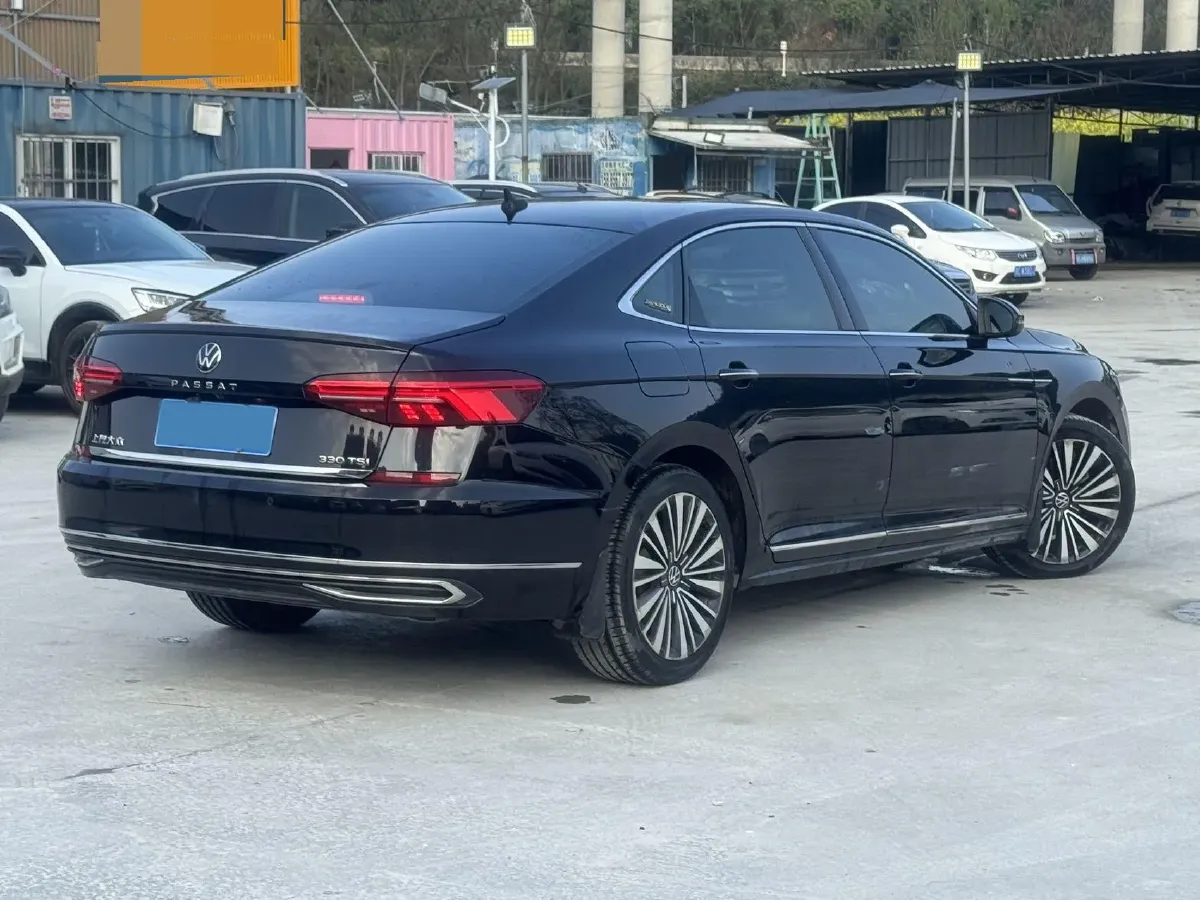 2021 Volkswagen Passat 2.0T 186HP L4 7DCT,autocango,china used car exporter,china ev exporter,chinese used car exporter,chinese used ev exporter