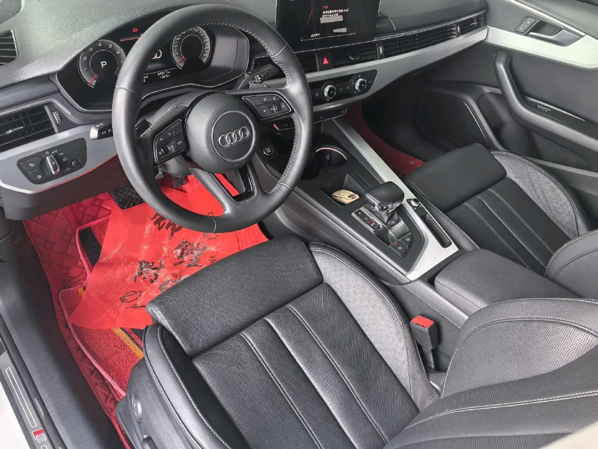 2020 Audi A4L 2.0T 190HP L4 7DCT,autocango,china used car exporter,china ev exporter,chinese used car exporter,chinese used ev exporter