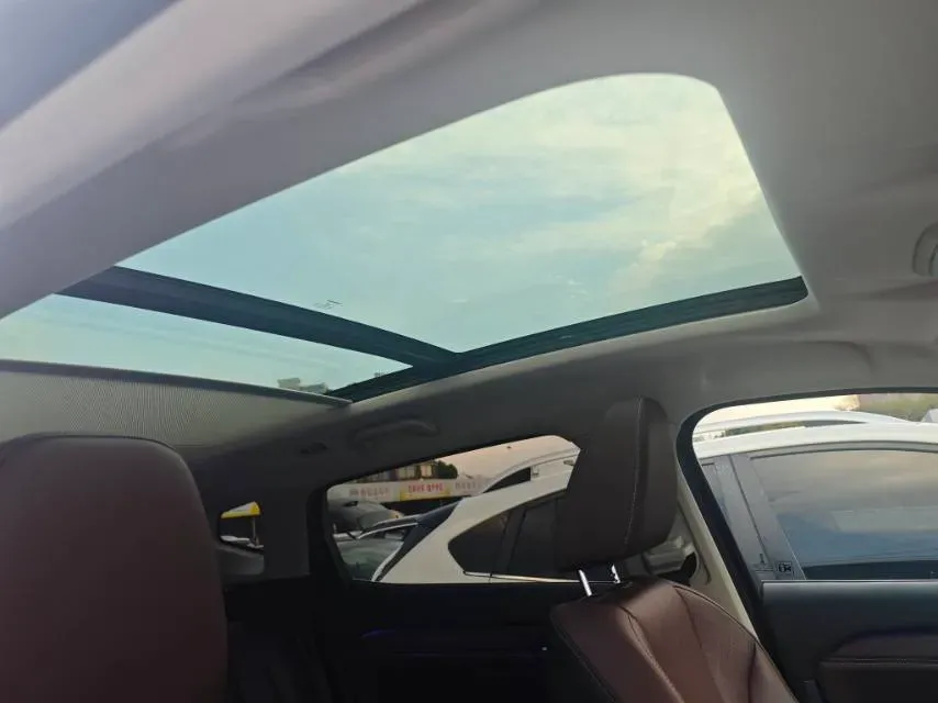 2021 WEY VV6 2.0T 227HP L4 7DCT,autocango,china used car exporter,china ev exporter,chinese used car exporter,chinese used ev exporter