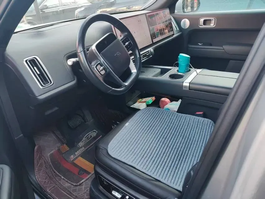 2023 Li L8 Range Extended 154HP REEV 40.9KWH,autocango,china used car exporter,china ev exporter,chinese used car exporter,chinese used ev exporter