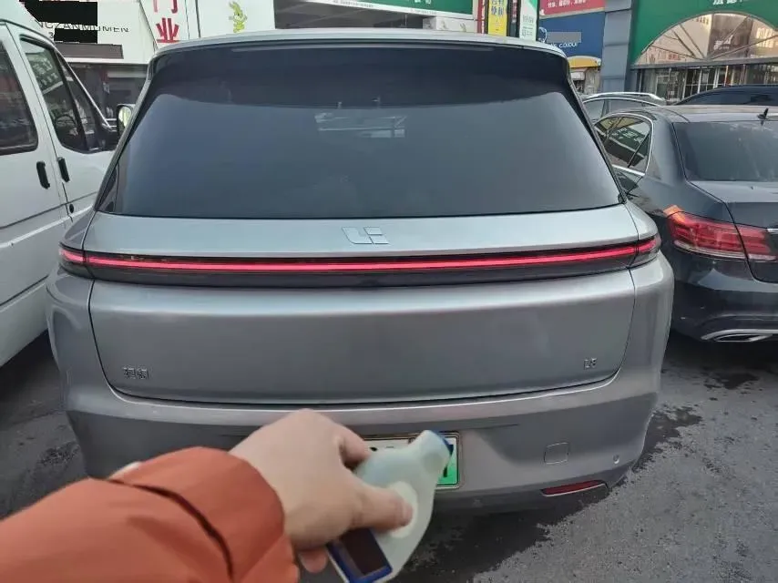 2023 Li L8 Range Extended 154HP REEV 40.9KWH,autocango,china used car exporter,china ev exporter,chinese used car exporter,chinese used ev exporter