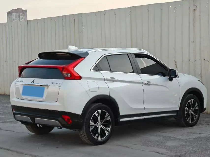 2021 Mitsubishi Eclipse Cross 1.5T 170HP L4 CVT,autocango,china used car exporter,china ev exporter,chinese used car exporter,chinese used ev exporter