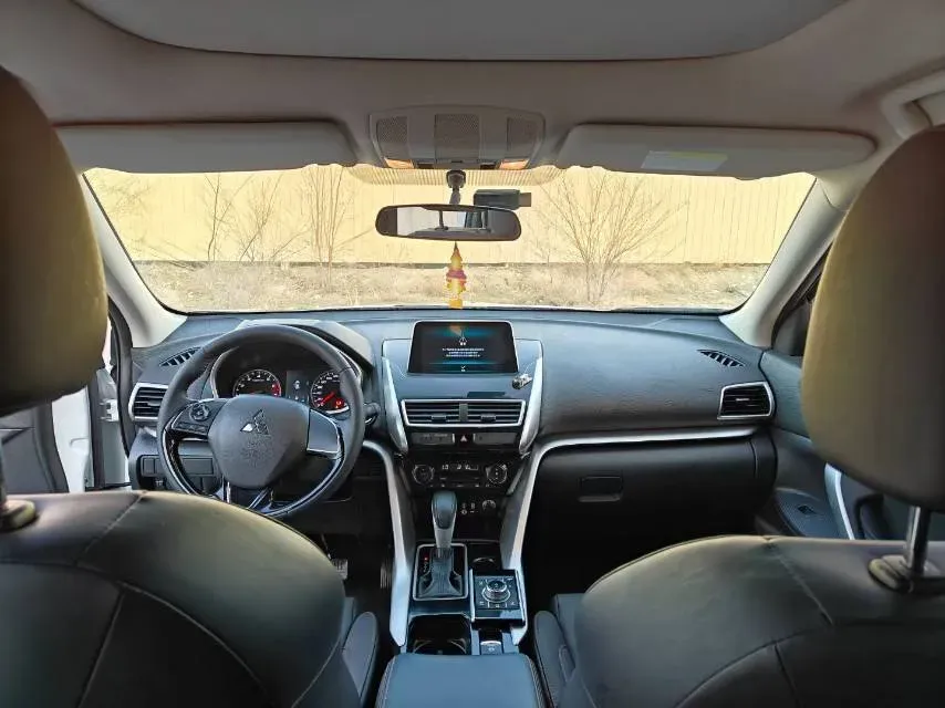 2021 Mitsubishi Eclipse Cross 1.5T 170HP L4 CVT,autocango,china used car exporter,china ev exporter,chinese used car exporter,chinese used ev exporter