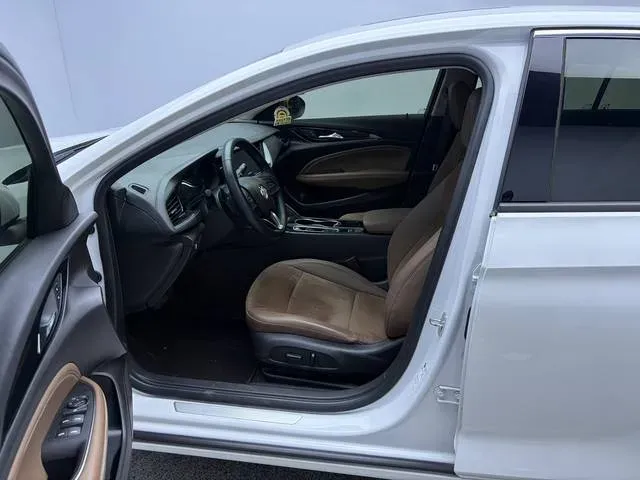 2023 Buick Regal 2.0T 237HP L4 9AT,autocango,china used car exporter,china ev exporter,chinese used car exporter,chinese used ev exporter