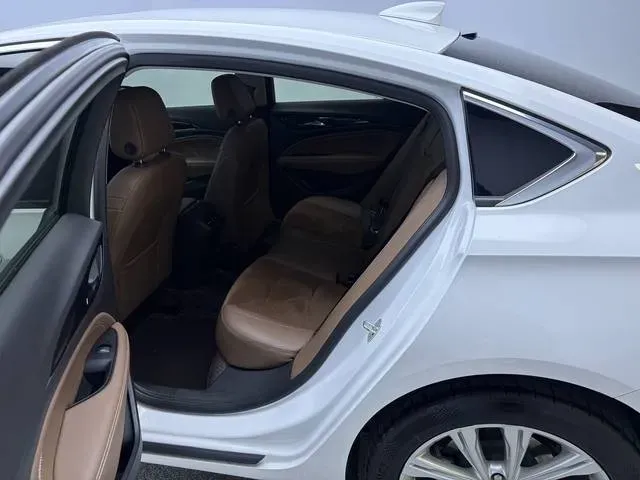 2023 Buick Regal 2.0T 237HP L4 9AT,autocango,china used car exporter,china ev exporter,chinese used car exporter,chinese used ev exporter