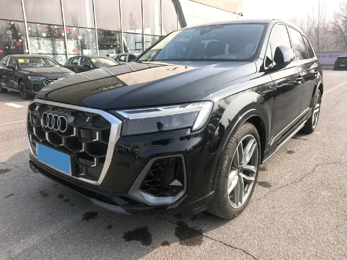 2025 Audi Q7 3.0T 340HP V6 8AT,autocango,china used car exporter,china ev exporter,chinese used car exporter,chinese used ev exporter