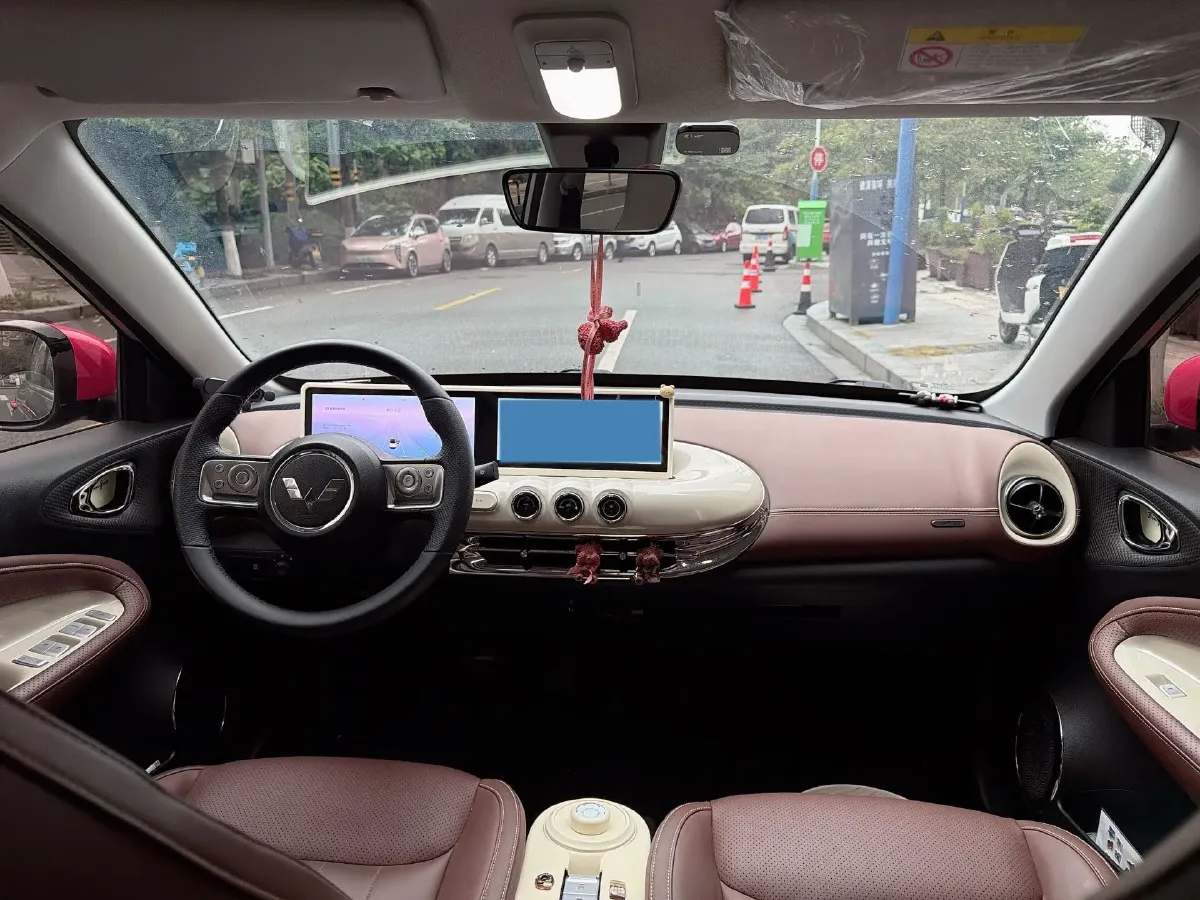 2023 WuLing BinGuo BEV 37.9KWH,autocango,china used car exporter,china ev exporter,chinese used car exporter,chinese used ev exporter