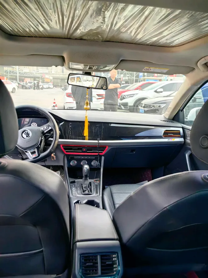 2022 Bestune B70 2.0T 224HP L4 6AT,autocango,china used car exporter,china ev exporter,chinese used car exporter,chinese used ev exporter