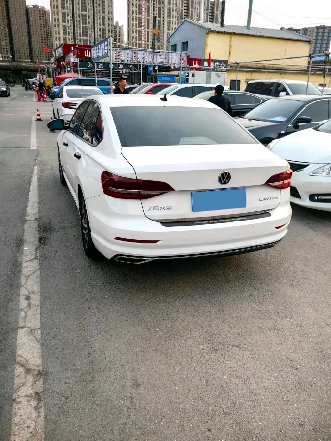 2022 Bestune B70 2.0T 224HP L4 6AT,autocango,china used car exporter,china ev exporter,chinese used car exporter,chinese used ev exporter