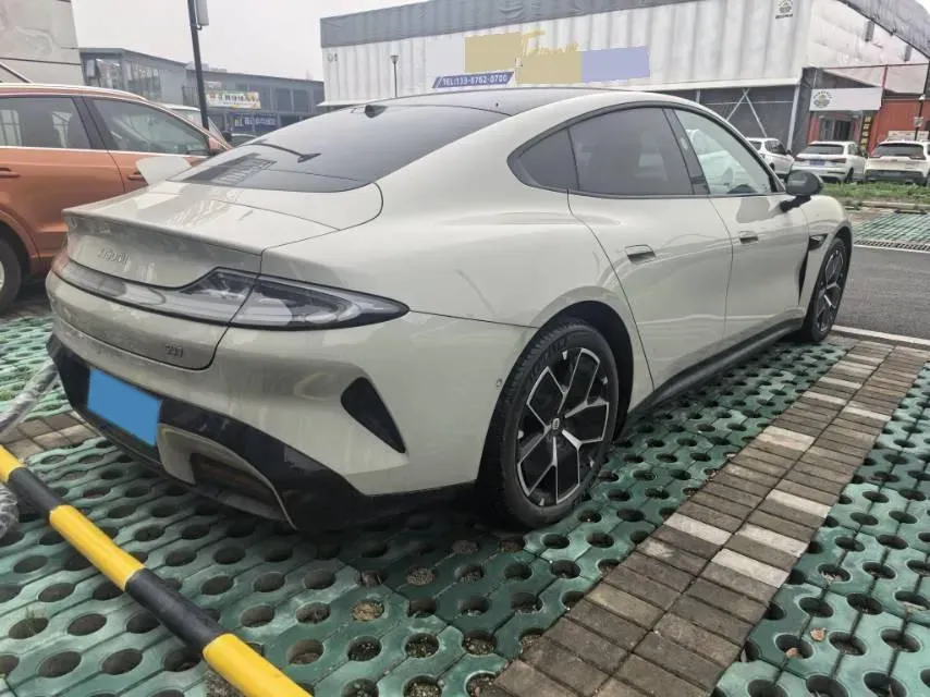 2024 MI SU7 BEV 73.6KWH,autocango,china used car exporter,china ev exporter,chinese used car exporter,chinese used ev exporter