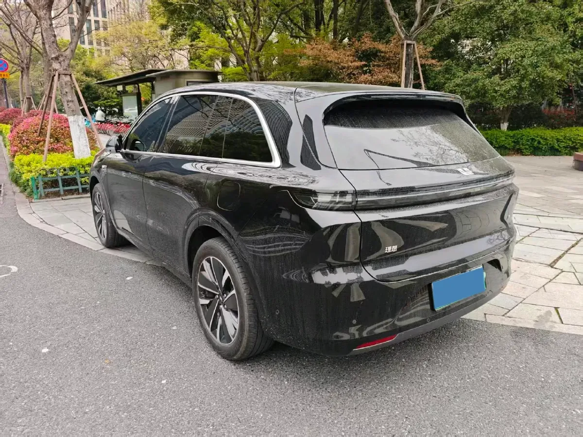 2025 Li L6 Range Extended 154HP L4 REEV,autocango,china used car exporter,china ev exporter,chinese used car exporter,chinese used ev exporter