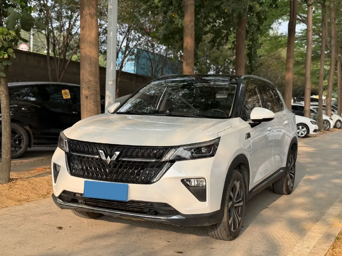 2021 WuLing XingChen 1.5T 147HP L4 CVT,autocango,china used car exporter,china ev exporter,chinese used car exporter,chinese used ev exporter