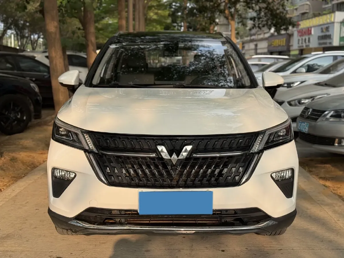 2021 WuLing XingChen 1.5T 147HP L4 CVT,autocango,china used car exporter,china ev exporter,chinese used car exporter,chinese used ev exporter