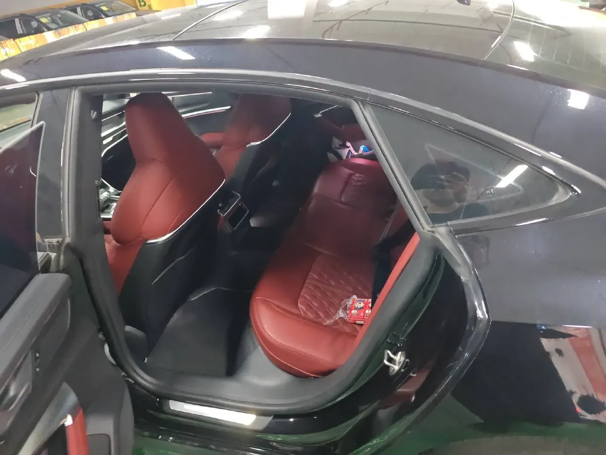 2024 Audi A7L 2.0T 245HP L4 7DCT,autocango,china used car exporter,china ev exporter,chinese used car exporter,chinese used ev exporter