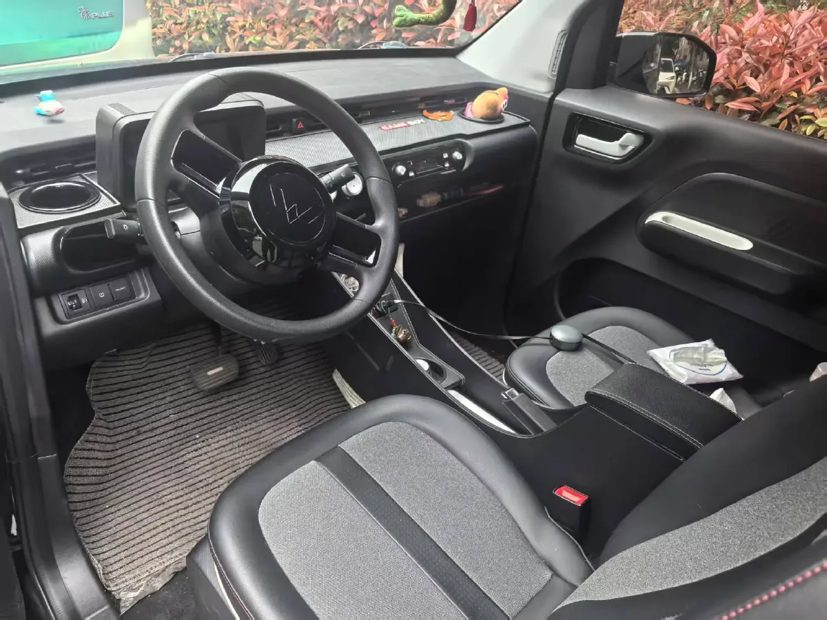 2022 WuLing HongGuang MINI EV BEV 26.5KWH,autocango,china used car exporter,china ev exporter,chinese used car exporter,chinese used ev exporter