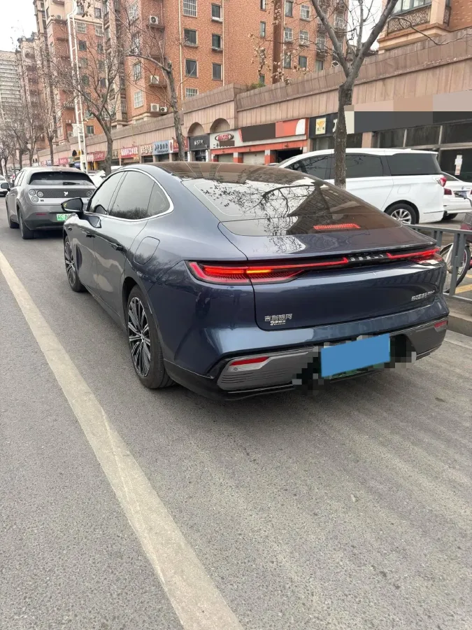 2025 Geely Galaxy Starshine 8 1.5T 163HP L4 3DHT PHEV 18.4KWH,autocango,china used car exporter,china ev exporter,chinese used car exporter,chinese used ev exporter