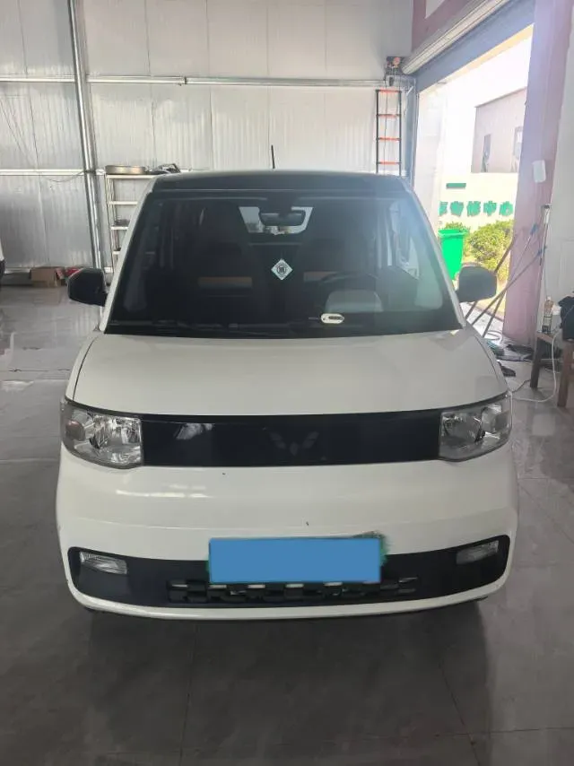 2022 WuLing HongGuang MINI EV BEV 13.9KWH,autocango,china used car exporter,china ev exporter,chinese used car exporter,chinese used ev exporter