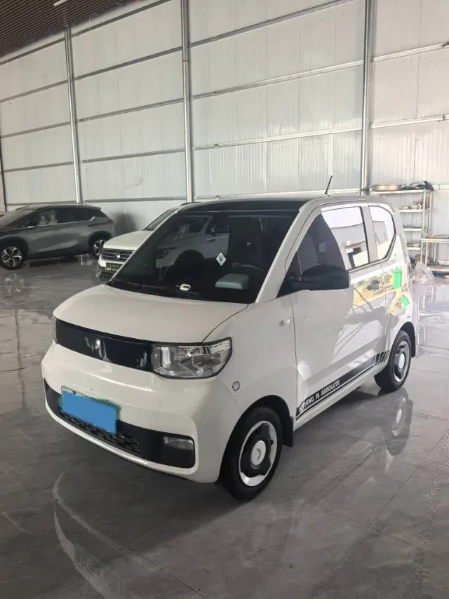 2022 WuLing HongGuang MINI EV BEV 13.9KWH,autocango,china used car exporter,china ev exporter,chinese used car exporter,chinese used ev exporter