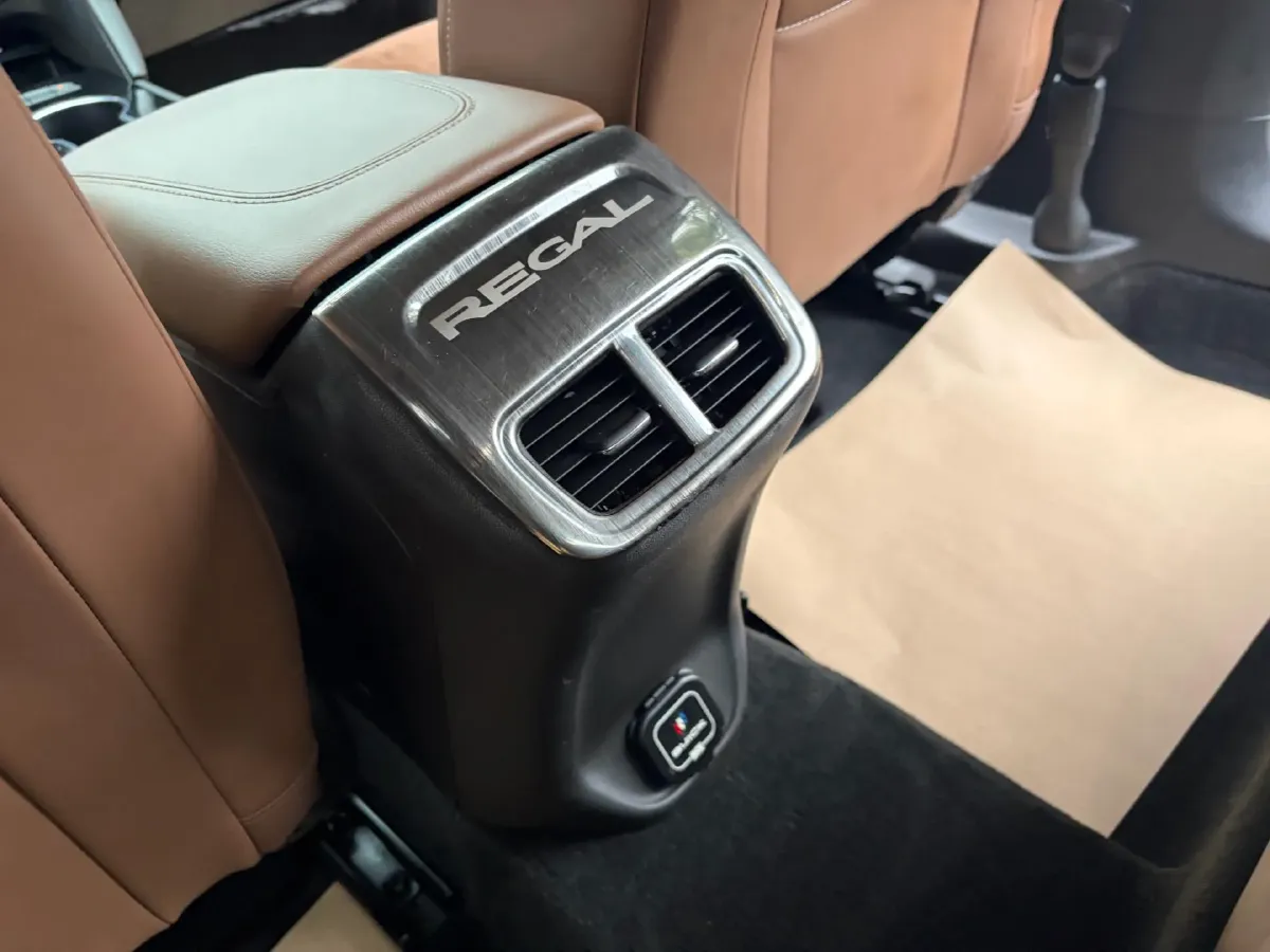 2020 Buick Regal 1.5T 169HP L4 9AT,autocango,china used car exporter,china ev exporter,chinese used car exporter,chinese used ev exporter