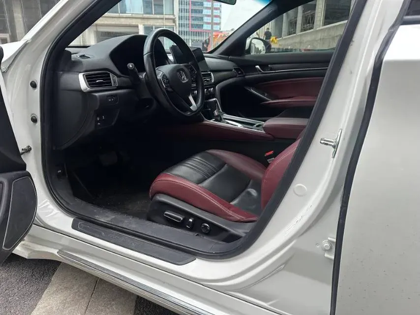 2022 Honda Inspire 1.5T 194HP L4 CVT,autocango,china used car exporter,china ev exporter,chinese used car exporter,chinese used ev exporter