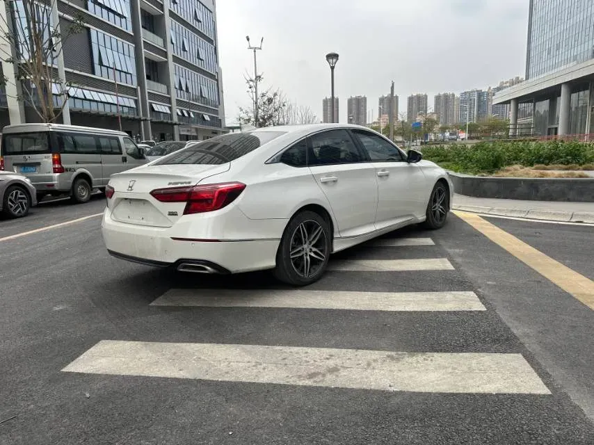 2022 Honda Inspire 1.5T 194HP L4 CVT,autocango,china used car exporter,china ev exporter,chinese used car exporter,chinese used ev exporter