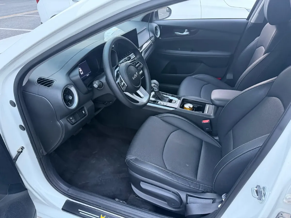 2021 Kia K3 1.5L 115HP L4 CVT,autocango,china used car exporter,china ev exporter,chinese used car exporter,chinese used ev exporter