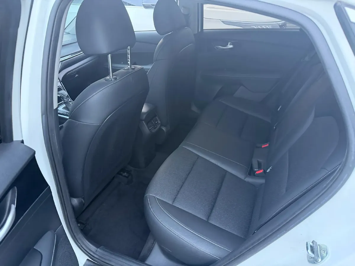 2021 Kia K3 1.5L 115HP L4 CVT,autocango,china used car exporter,china ev exporter,chinese used car exporter,chinese used ev exporter