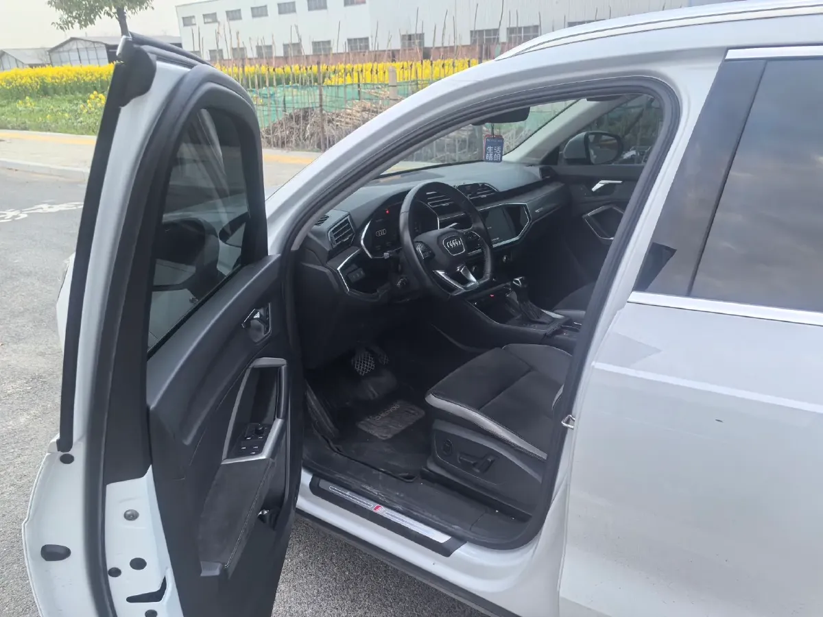 2022 Audi Q3 1.4T 150HP L4 7DCT,autocango,china used car exporter,china ev exporter,chinese used car exporter,chinese used ev exporter