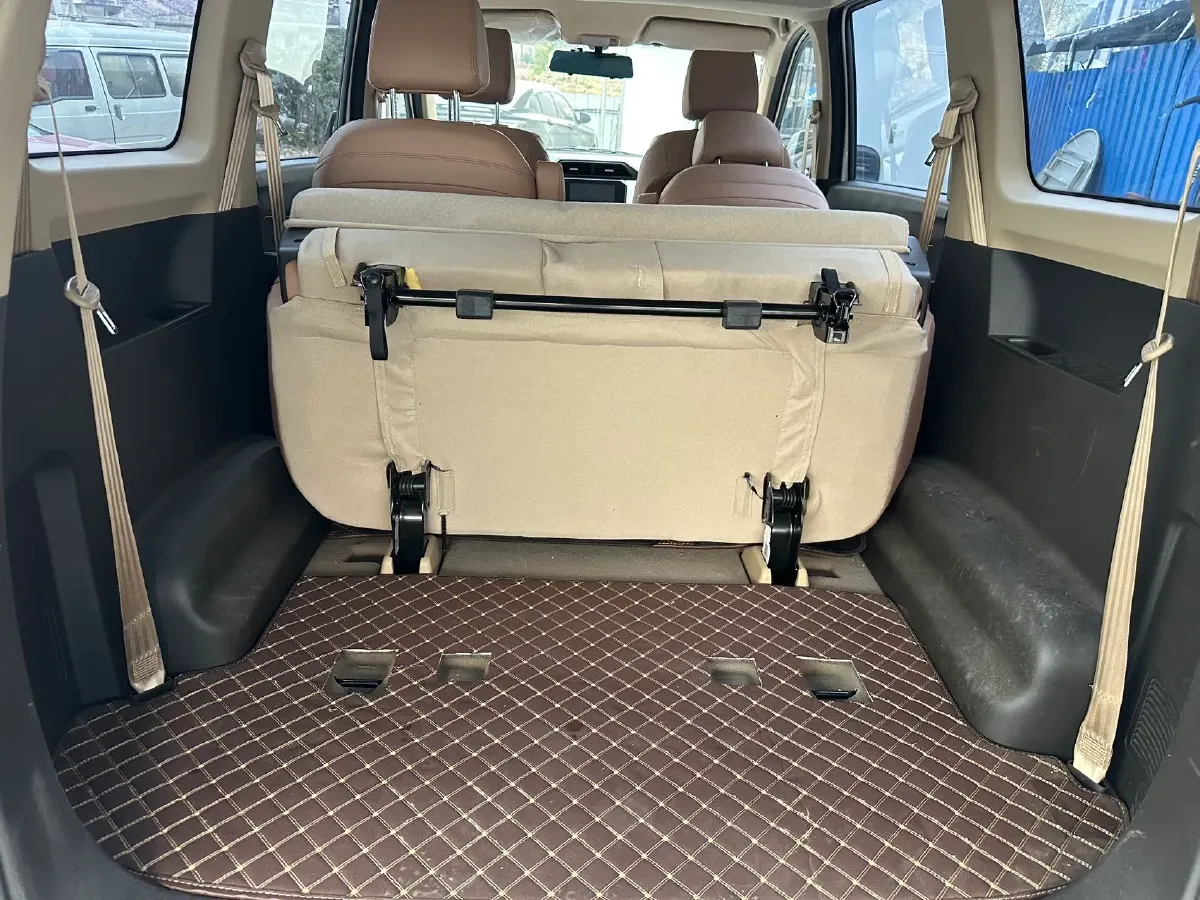 2021 WuLing HongGuang 1.5L 99HP L4 6MT,autocango,china used car exporter,china ev exporter,chinese used car exporter,chinese used ev exporter