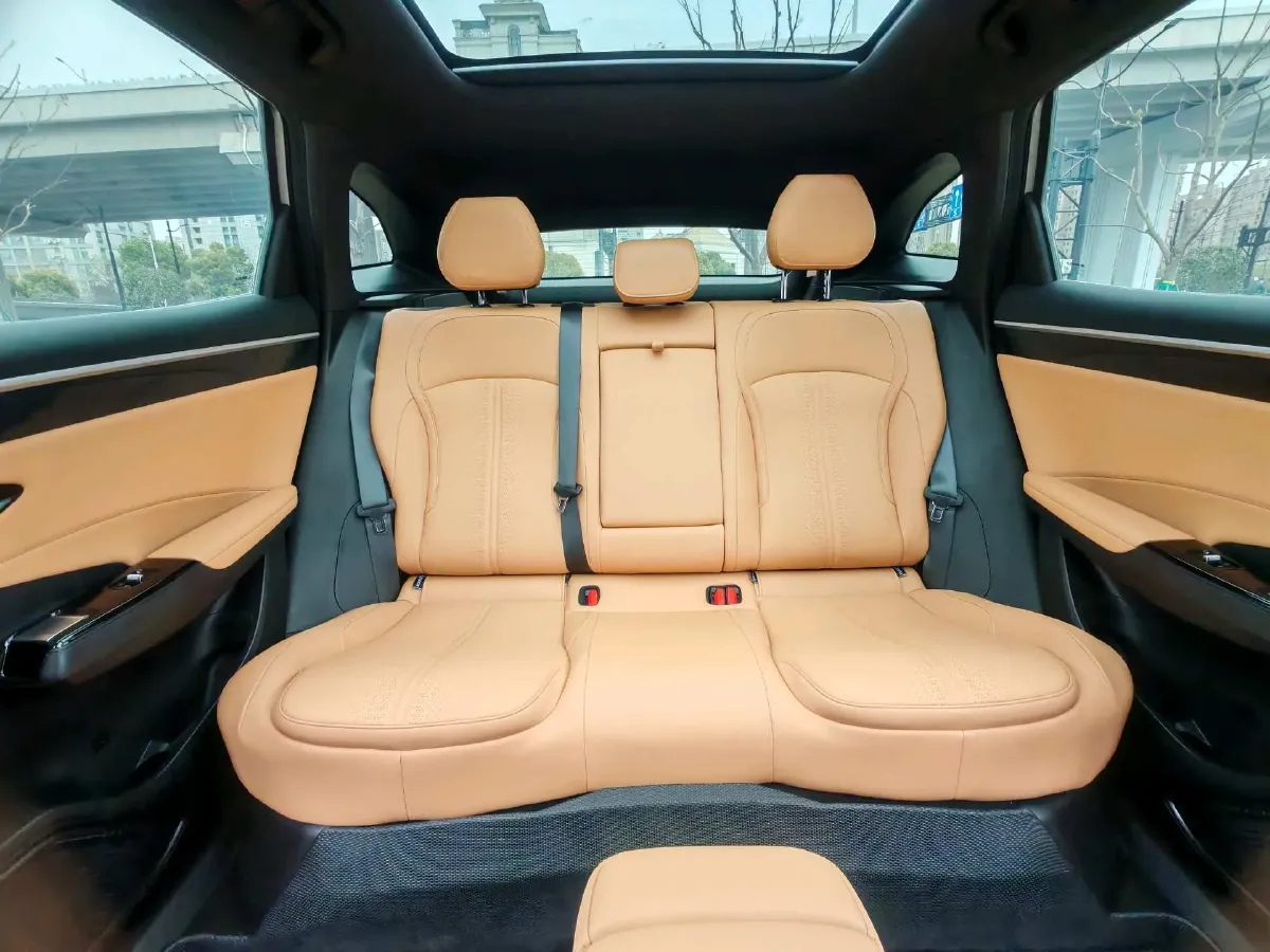 2024 Geely Galaxy L7 1.5T 163HP L4 3DHT PHEV 9.11KWH,autocango,china used car exporter,china ev exporter,chinese used car exporter,chinese used ev exporter