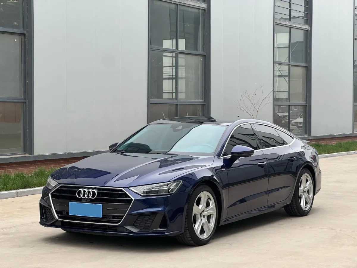 2021 Audi A7 2.0T 190HP L4 7DCT,autocango,china used car exporter,china ev exporter,chinese used car exporter,chinese used ev exporter
