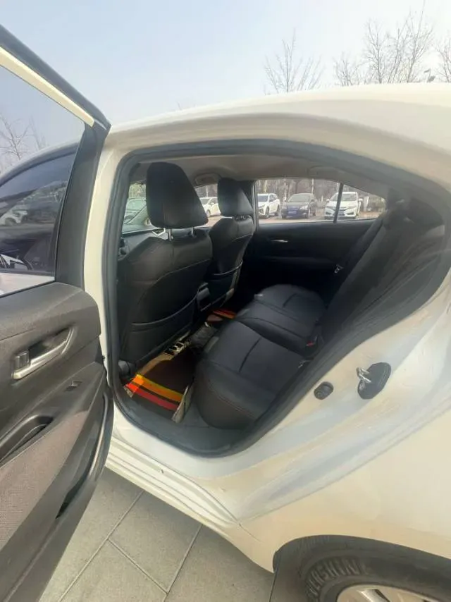 2022 Toyota Corolla 1.2T 116HP L4 CVT,autocango,china used car exporter,china ev exporter,chinese used car exporter,chinese used ev exporter