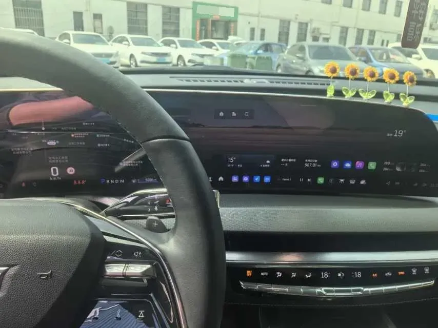 2026 Cadillac XT5 2.0T 237HP L4 9AT,autocango,china used car exporter,china ev exporter,chinese used car exporter,chinese used ev exporter