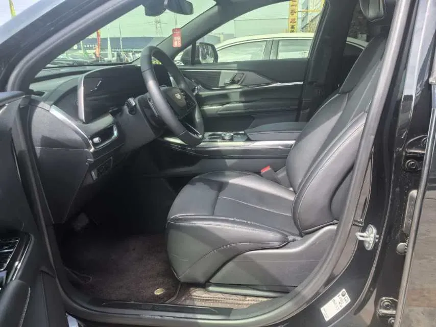 2026 Cadillac XT5 2.0T 237HP L4 9AT,autocango,china used car exporter,china ev exporter,chinese used car exporter,chinese used ev exporter