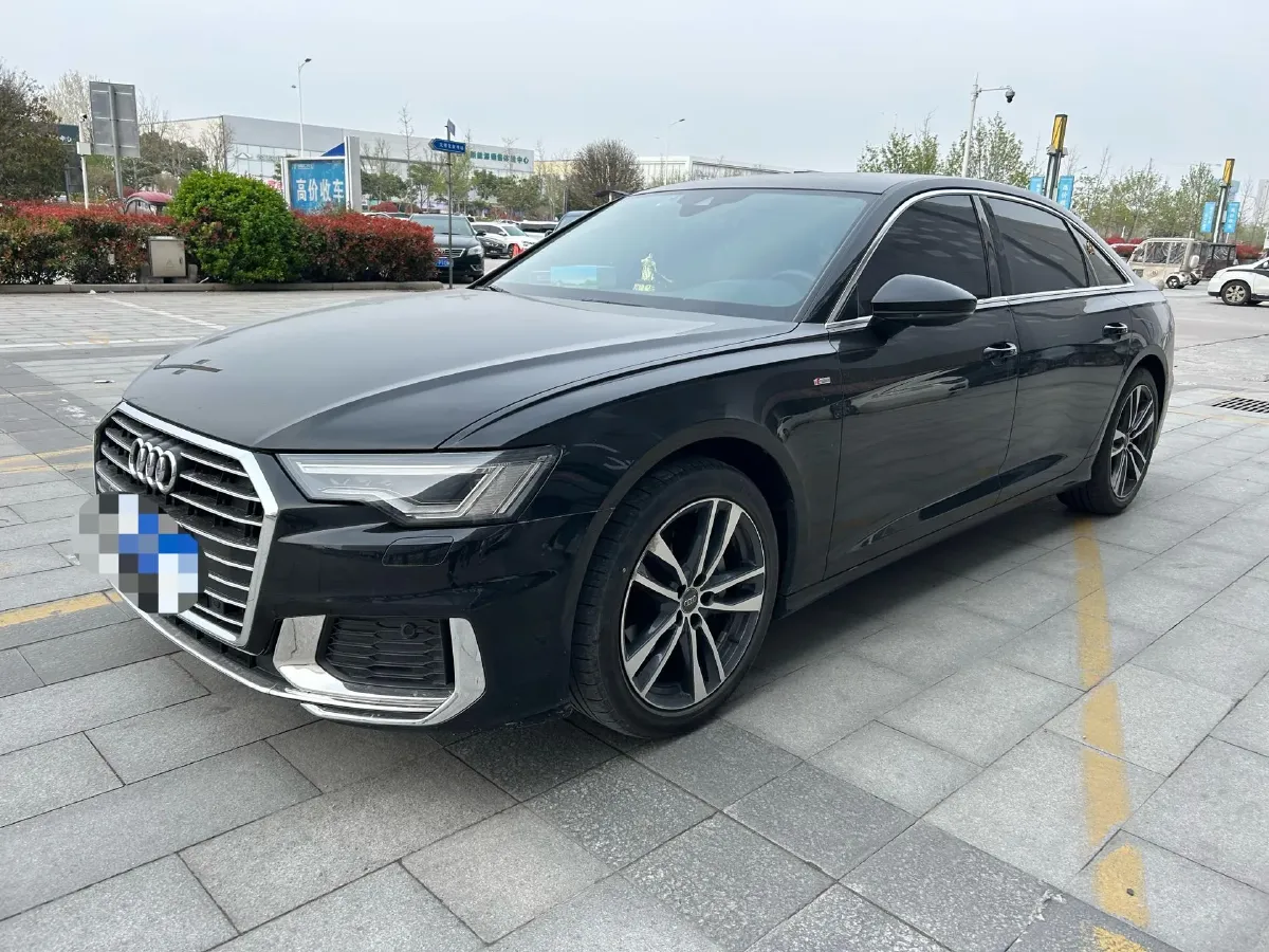 2019 Audi A6L 2.0T 190HP L4 7DCT,autocango,china used car exporter,china ev exporter,chinese used car exporter,chinese used ev exporter