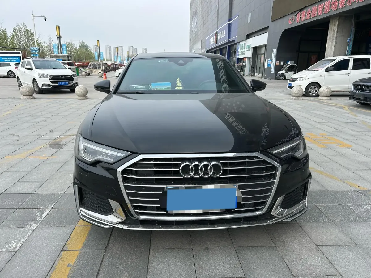 2019 Audi A6L 2.0T 190HP L4 7DCT,autocango,china used car exporter,china ev exporter,chinese used car exporter,chinese used ev exporter