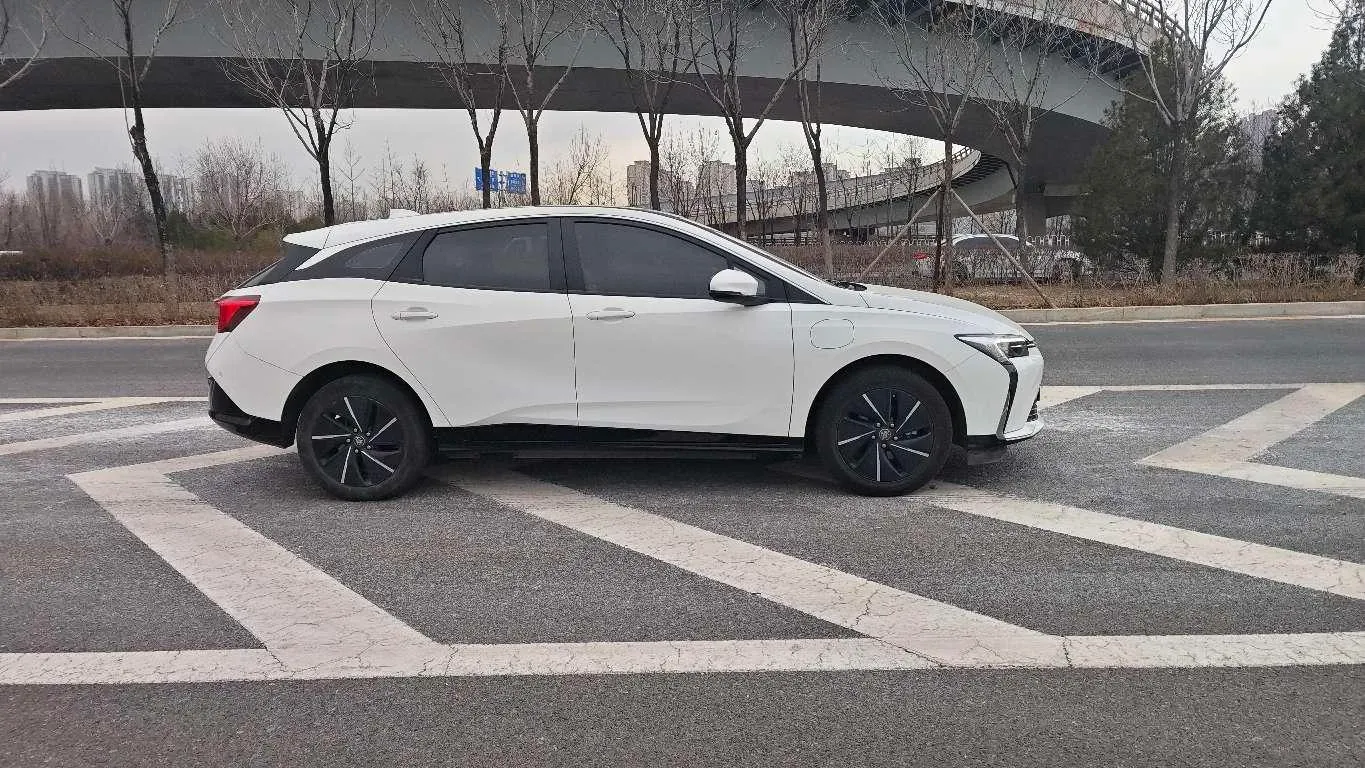 2023 Buick Velite 6 BEV 50.3KWH,autocango,china used car exporter,china ev exporter,chinese used car exporter,chinese used ev exporter