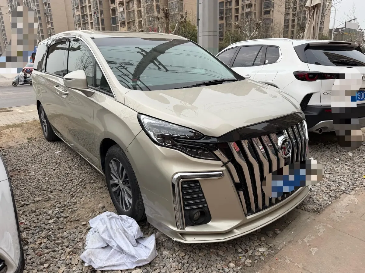 2022 Buick GL8 2.0T 237HP L4 9AT,autocango,china used car exporter,china ev exporter,chinese used car exporter,chinese used ev exporter
