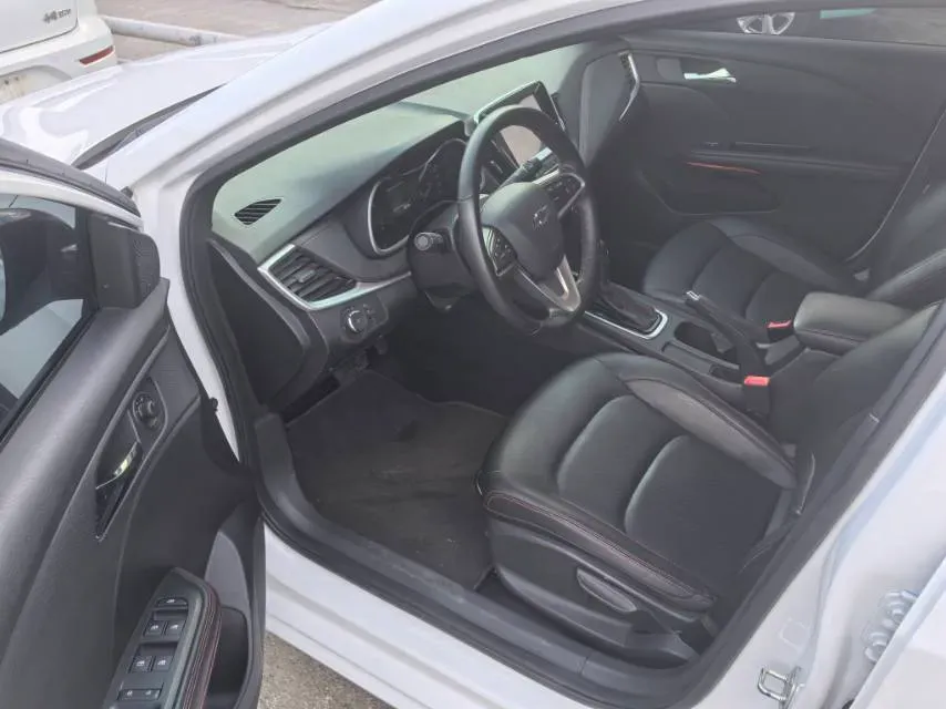 2020 Chevrolet Monza 1.3T 163HP L3 6AT,autocango,china used car exporter,china ev exporter,chinese used car exporter,chinese used ev exporter