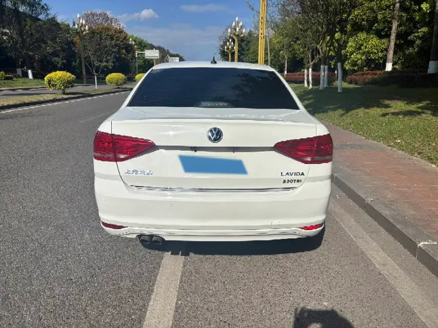 2017 Volkswagen Lavida 1.4T 131HP L4 7DCT,autocango,china used car exporter,china ev exporter,chinese used car exporter,chinese used ev exporter