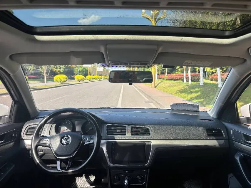 2017 Volkswagen Lavida 1.4T 131HP L4 7DCT,autocango,china used car exporter,china ev exporter,chinese used car exporter,chinese used ev exporter