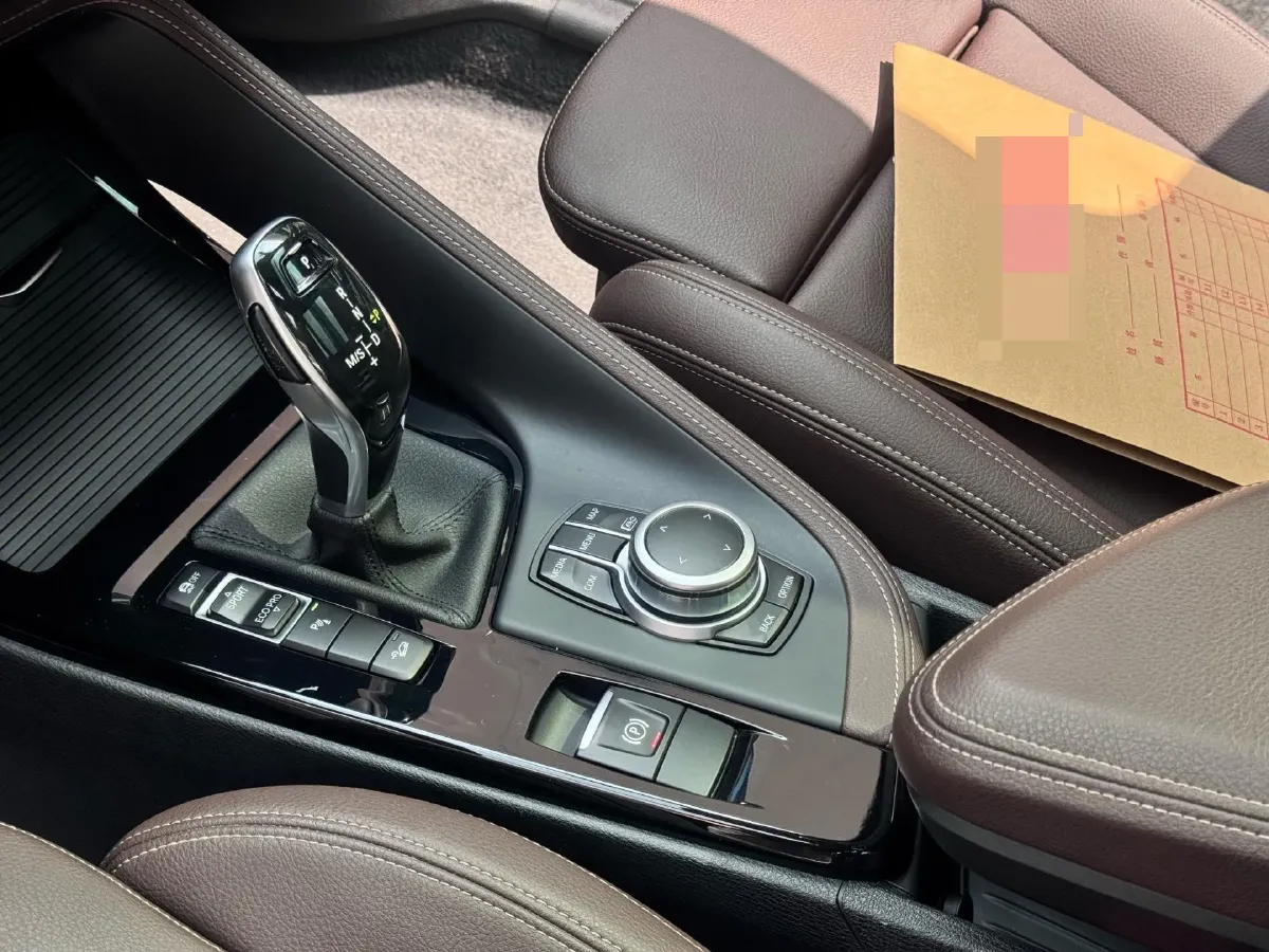 2021 BMW X1 2.0T 192HP L4 8AT,autocango,china used car exporter,china ev exporter,chinese used car exporter,chinese used ev exporter